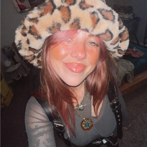 ABOUT ME AND Z - Picture 1 of 12